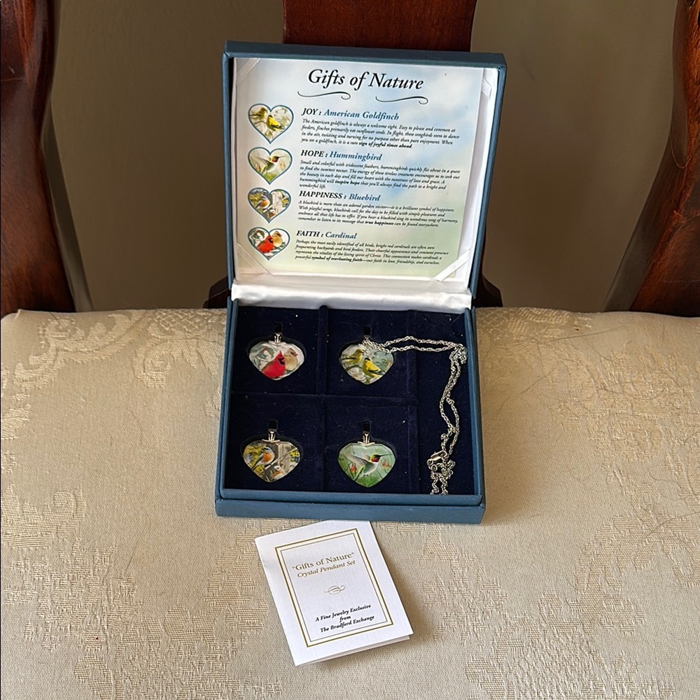 Bradford Exchange Gifts of Nature Crystal bird pendant set